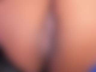Angela-saenx's Live Sex Cam Show
