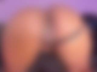 Live cam show with Angela-saenx - Cute on Camming Site