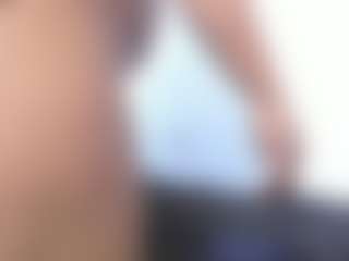 Live cam show with Angela-saenx - Dildo Brown Hair on Uber Horny
