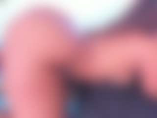 Live cam show with Angela-saenx - Brown Hair Petite on Camsoda