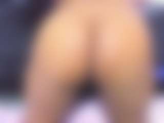 Angela-saenx's Live Sex Cam Show