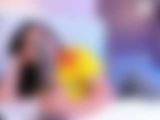 AvyMilton's Live Sex Cam Show