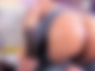 Live cam show with AvyMilton - Petite on Dare Cams | colombia