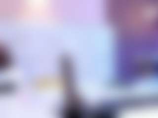 AvyMilton's Live Sex Cam Show