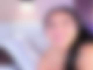 AvyMilton's Live Sex Cam Show