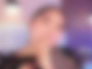 AvyMilton's Live Sex Cam Show