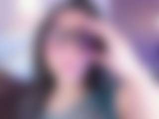AvyMilton's Live Sex Cam Show