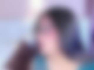 AvyMilton's Live Sex Cam Show