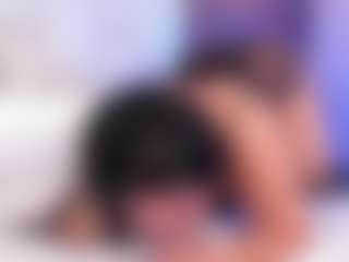 AvyMilton's Live Sex Cam Show
