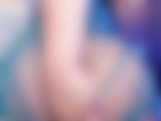 AvyMilton's Live Sex Cam Show