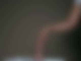 AvyMilton's Live Sex Cam Show