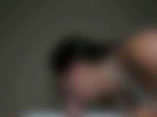 AvyMilton's Live Sex Cam Show