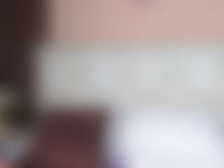 Live cam show with AvyMilton - Facial on CamClone