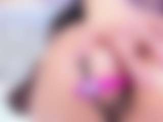 Live cam show with AvyMilton - Handjob on Milfs Live