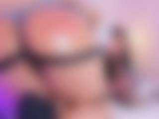 AvyMilton's Live Sex Cam Show