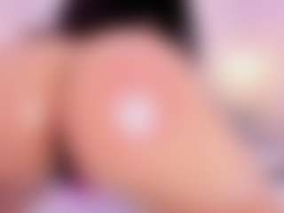 AvyMilton's Live Sex Cam Show