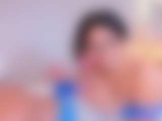 AvyMilton's Live Sex Cam Show