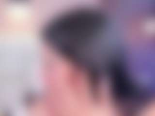 AvyMilton's Live Sex Cam Show