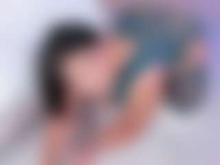 AvyMilton's Live Sex Cam Show