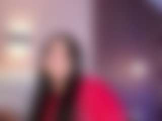 AvyMilton's Live Sex Cam Show