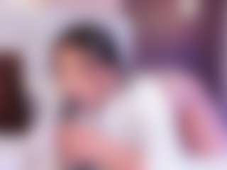 AvyMilton's Live Sex Cam Show