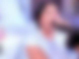 AvyMilton's Live Sex Cam Show