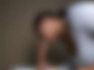 Live cam show with AvyMilton - Sexy on TottyGirls