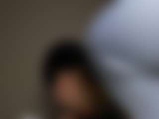 Live cam show with AvyMilton - Dildo Or Vibrator on Livezox