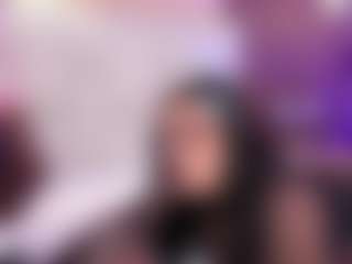 AvyMilton's Live Sex Cam Show