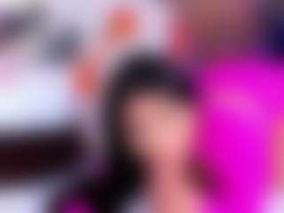 Show de cam en vivo con AvyMilton - Twerk en Camsoda