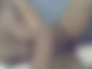 Live cam show with Pretty-petite22 - Middle Aged on live.xheat.ai