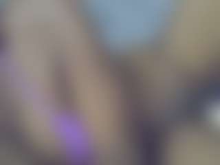 Live cam show with Pretty-petite22 - Smoking on live.xheat.ai