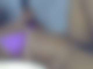Live cam show with Pretty-petite22 - Ebony Petite on live.xbliss.ai