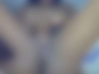 Live cam show with Pretty-petite22 - Middle Aged on CamClone