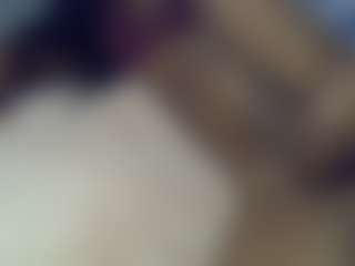 Pretty-petite22's Live Sex Cam Show