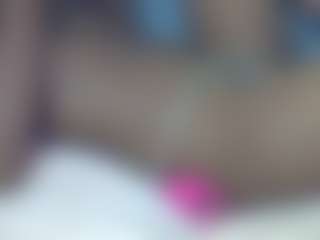 Live cam show with Pretty-petite22 - Facial on WildCum