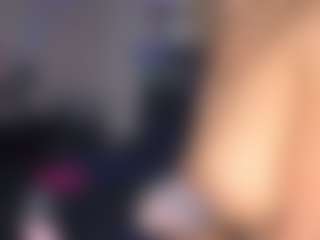 Live cam show with GOODIETIMES - Big Balls on Milfs Live