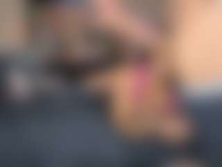 Live cam show with MRNMRSGOODIETIMESPLAYHOUSE - Smoking on Camsoda