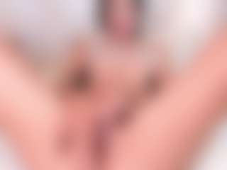 Live cam show with Charlote - Ebony on Milfs Live | colombia