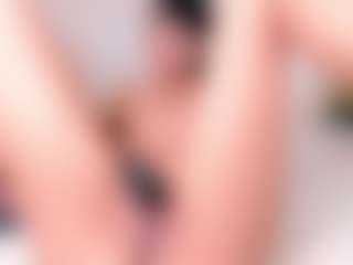 Live cam show with Charlote - Ebony Toys on livesuperchat.net