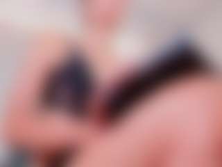 Live cam show with Charlote - Black Small Tits on 1on1-livenow