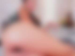Live cam show with Charlote - Fingers on liverealitysex.com