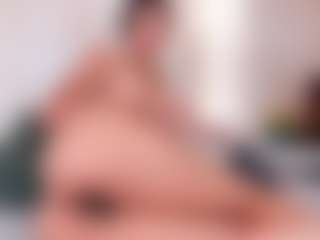 Live cam show with Charlote - Skinny on Camsoda