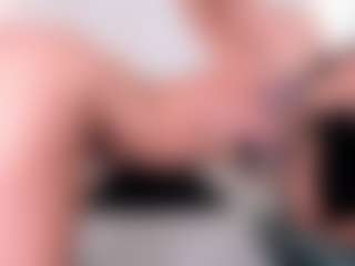 Live cam show with Charlote - Ebony on StripNow | colombia
