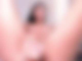 Live cam show with Charlote - Teen (18+) on CamSodaAdn