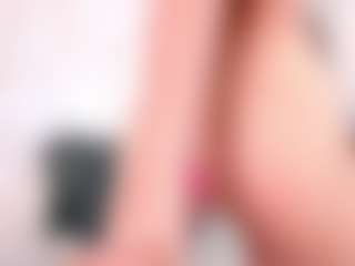 Live cam show with Charlote - Blowjob on CamClone