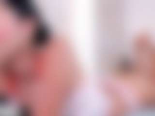 Live cam show with Charlote - Moaning on Uber Horny
