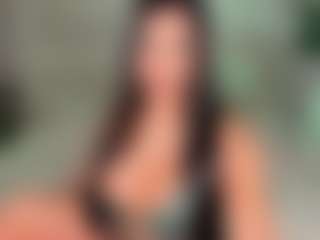Live cam show with Franciis-4u - Black Hair on Camming Site