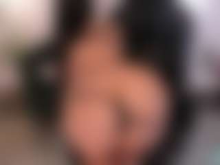 Live cam show with Sara Evans - Facial on Camming Site