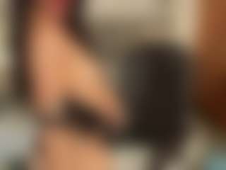Live cam show with Sara Evans - Squirt on livesuperchat.net